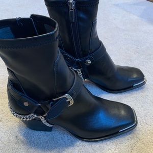 Sabi Square boot Dolce Vita